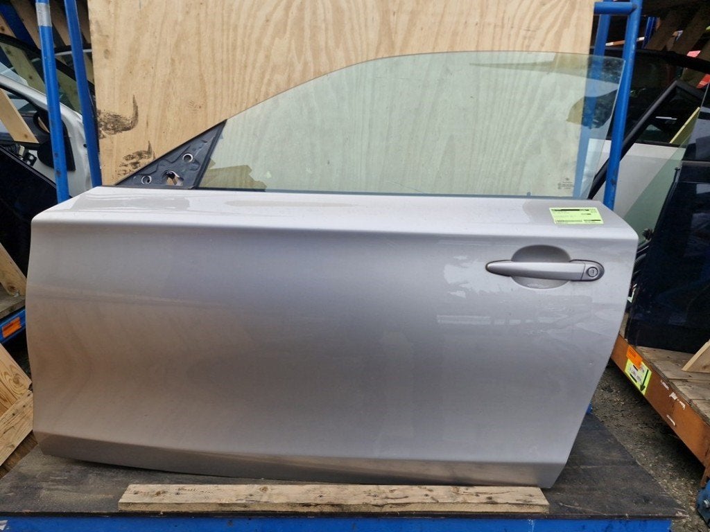PORTE AVANT GAUCHE 1 serie (E88) (|41515A2A377|5A2A377|), Utilisé, Porte, Petuelring 130
80809  München, DE, BMW