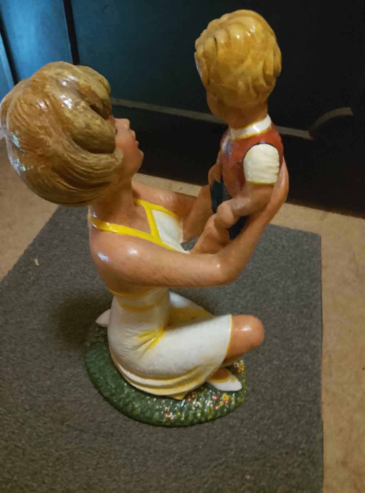 Vintage beeld, moeder en kind, Ophalen