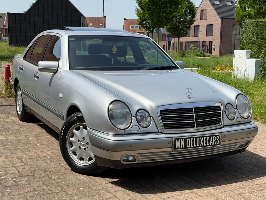 Mercedes-Benz E240 V6 essence — 170 ch, Autos, Argent ou Gris, Achat, Entreprise, Alcantara