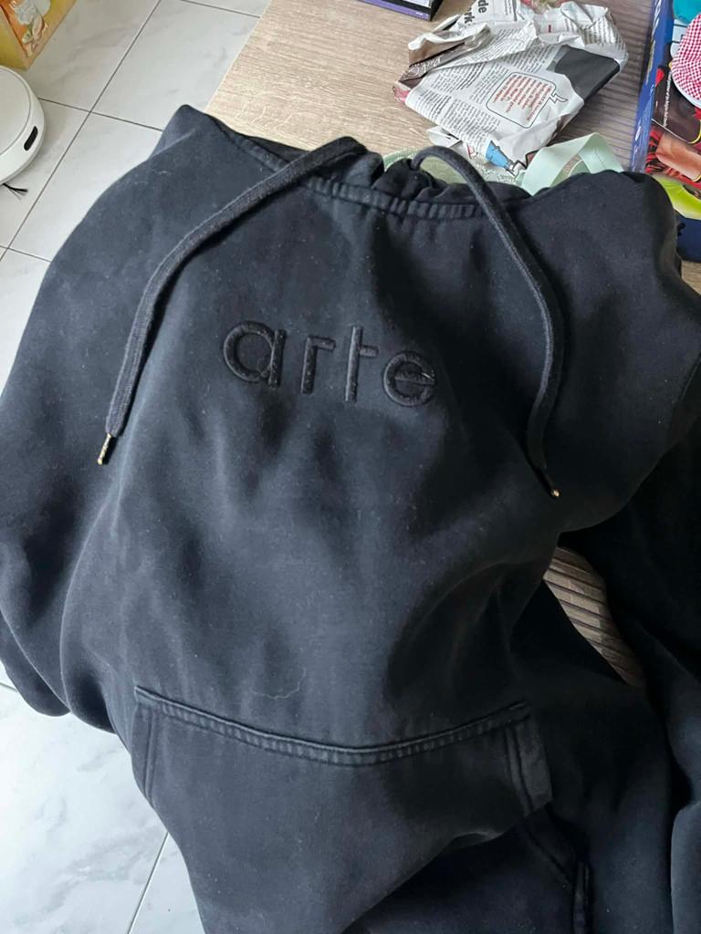 Hoodie arte, Ophalen, Gedragen