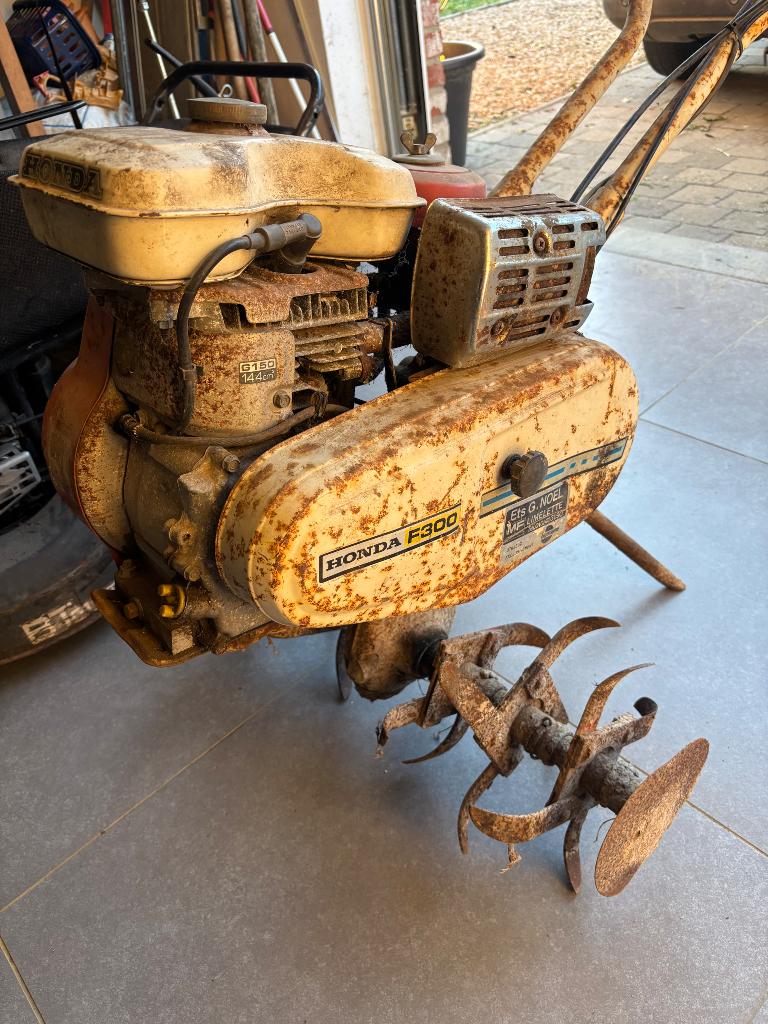 Vieux motoculteur Honda à redémarrer, Tuin en Terras, Hand-tuingereedschap, Ophalen, Gebruikt, Overige soorten, Honda
