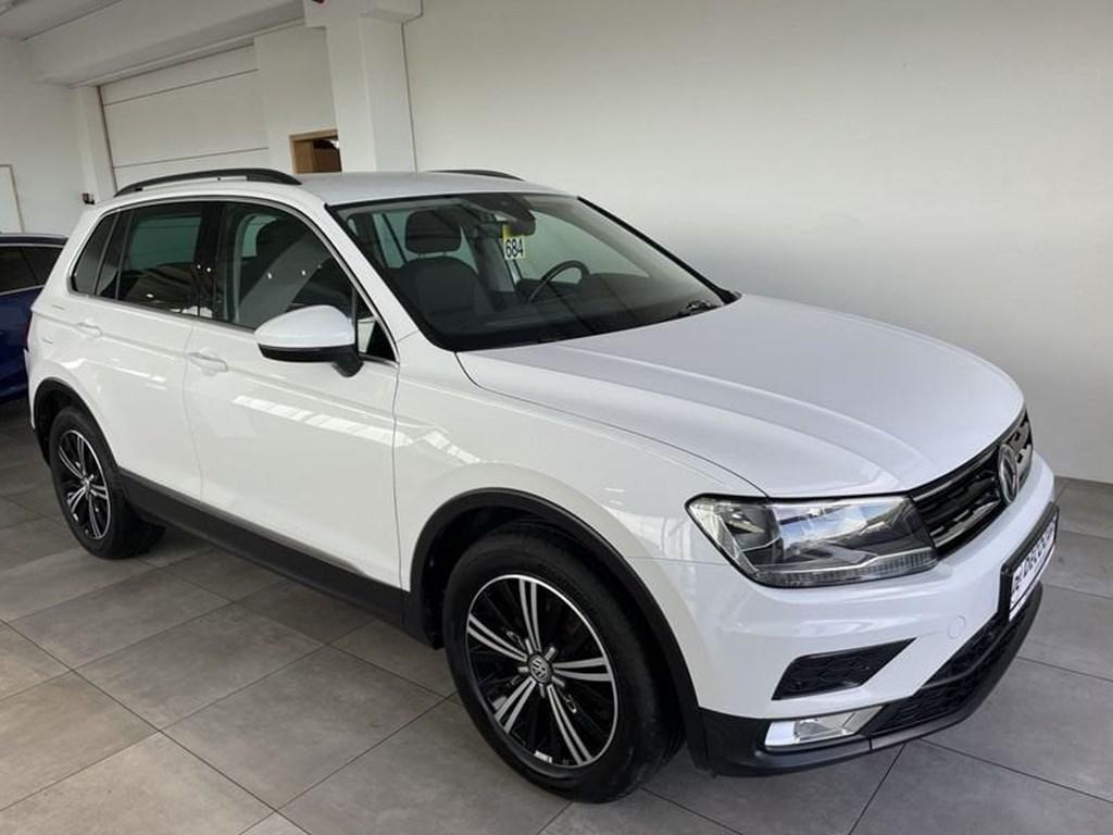 Volkswagen Tiguan Navigatie / DAB / Carplay-Android / TOPST, Autos, Volkswagen, Achat, Euro 6, Boîte manuelle, Noir