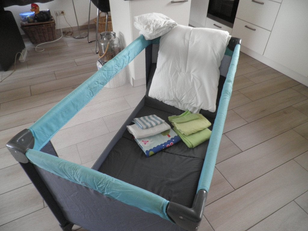 baby reisbedje + assecoires, Kinderen en Baby's, Ophalen, Gebruikt, Reisbedje