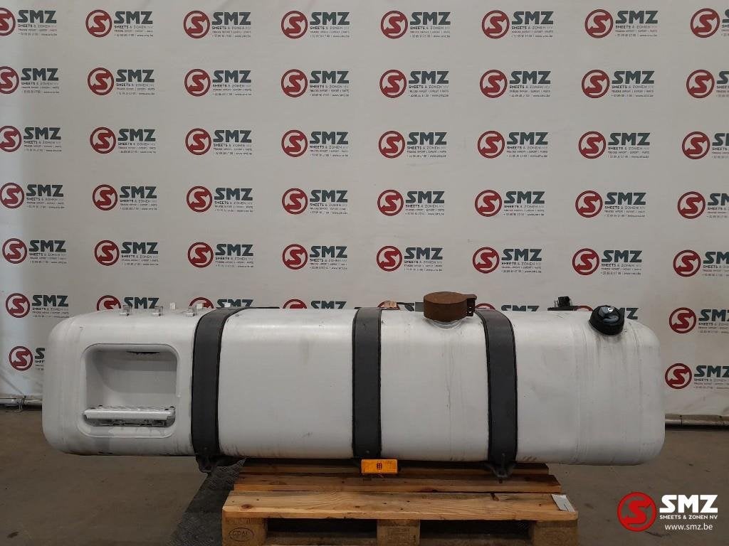 Occ brandstoftank 660L + AdBluetank 75L met steune, Auto-onderdelen, Gebruikt, Mercedes-Benz, Brandstofsystemen