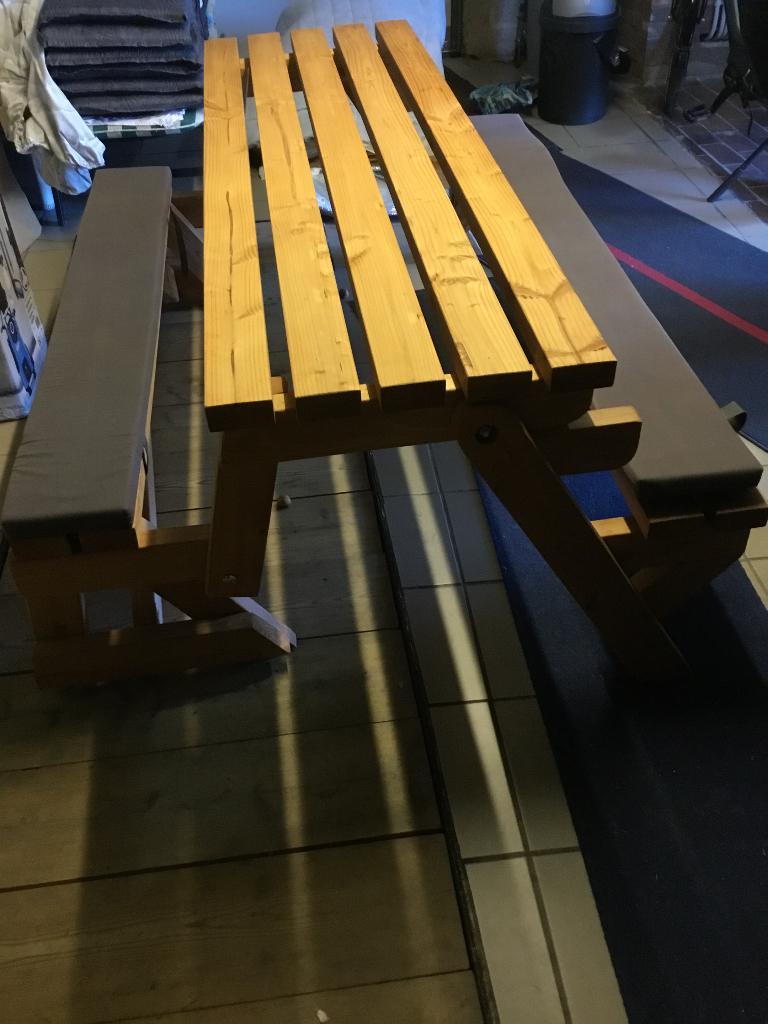 Omvormbare picknictafel XL tot bank en tafel, Tuin en Terras, Picknicktafels, Ophalen, Zo goed als nieuw, Kinderpicknicktafel