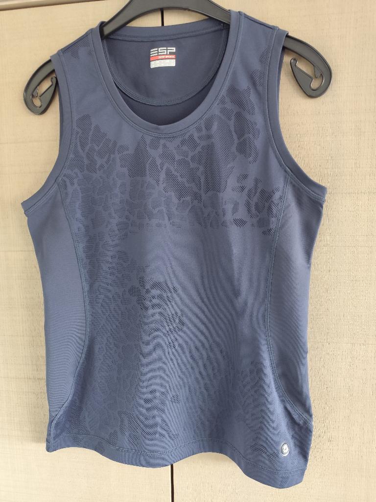 Sporttopje Esprit, maat 40, Kleding | Dames, Sportkleding, Maat 38/40 (M), Overige typen, Ophalen of Verzenden, Zo goed als nieuw