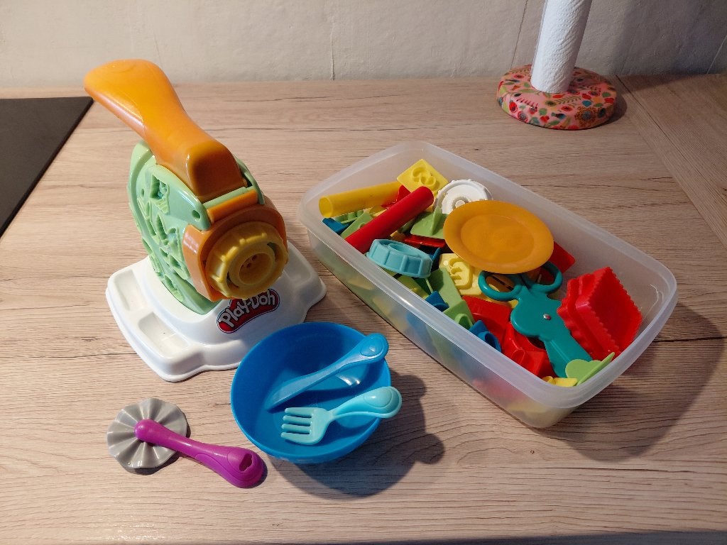 Accessoires plasticine, Ophalen, Gebruikt
