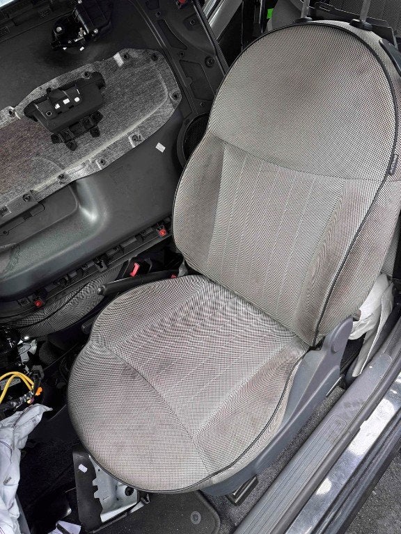 STOEL LINKS VOOR Fiat 500 (312) (01-2007/12-2012), FCA Germany GmbH, Gebruikt, IPC D1-09 Bahnhofsplatz
65423  Rüsselsheim am Main, DE