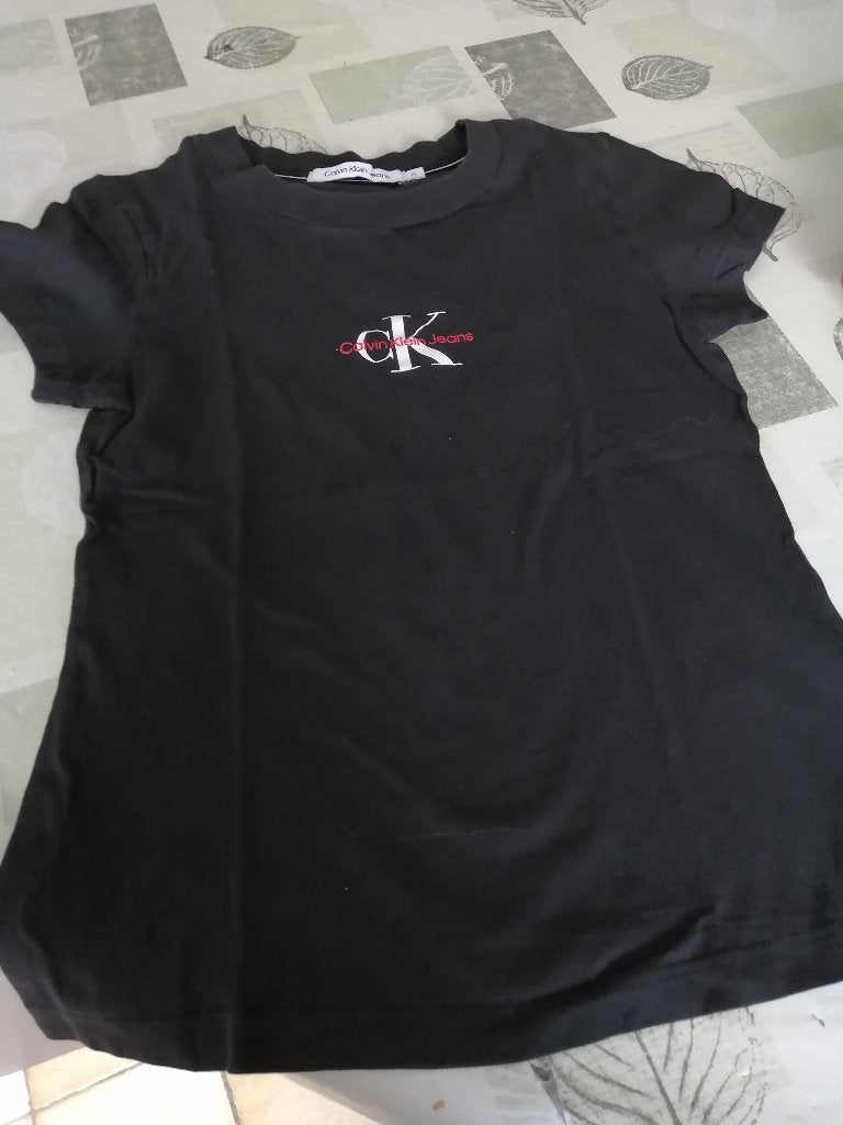 CALVIN KLEIN t shirt maat XS - 170 - 176, Enfants & Bébés, Vêtements enfant | Taille 170, Calvin klein, Enlèvement ou Envoi, Chemise ou À manches longues