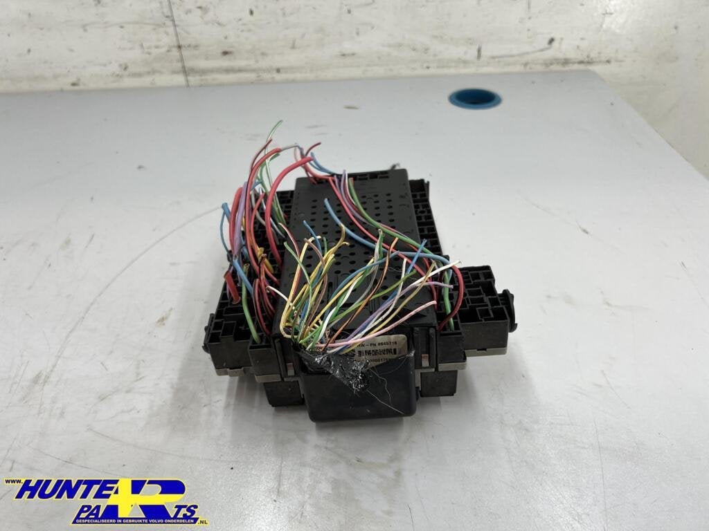 Zekeringskast Volvo V70/S60/XC70/S80 ('00-'05) 8645716, Gebruikt, Ophalen of Verzenden, Volvo, Volvo