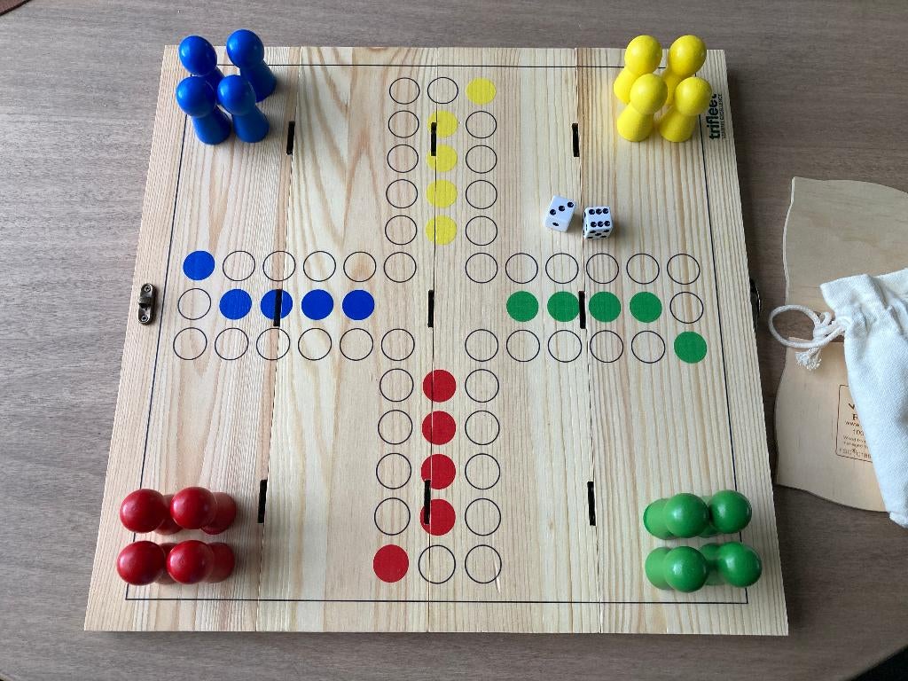 Rackpack Gamebox Ludo - wijndoos omgebouwd tot een bordspel, Ophalen of Verzenden, Zo goed als nieuw, Rackpack
