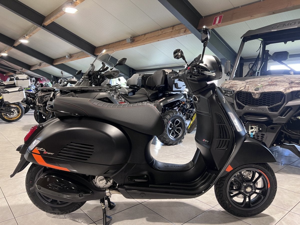 Vespa GTS Super Sport 310, Motoren, Scooter, Bedrijf, 310 cc, 12 t/m 35 kW