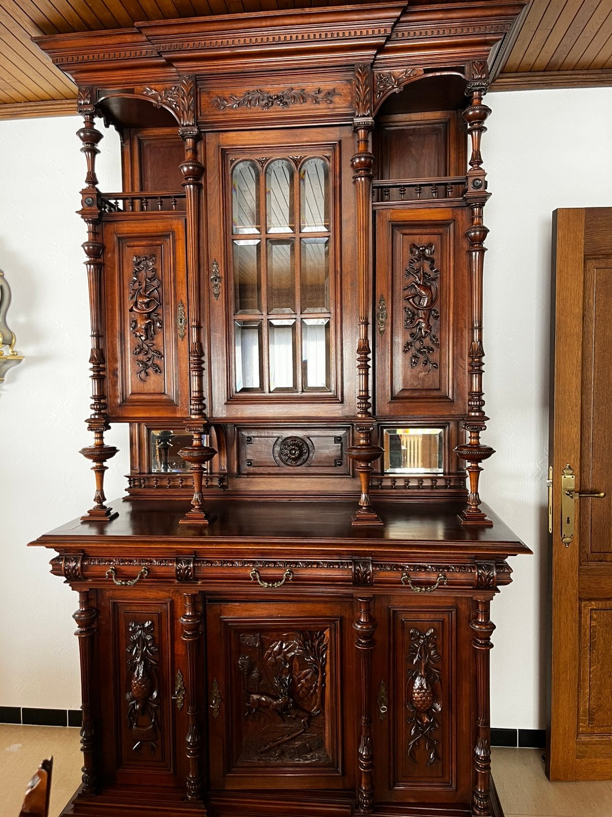 Buffet antique classique, Enlèvement