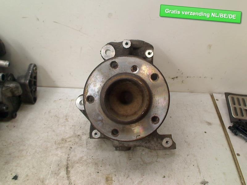 FUSEE AVANT DROITE 3 serie 1 serie (E87 / 87N) (6764444), Utilisé, BMW, Petuelring 130
80809  München, DE, Bayerische Motoren Werke AG