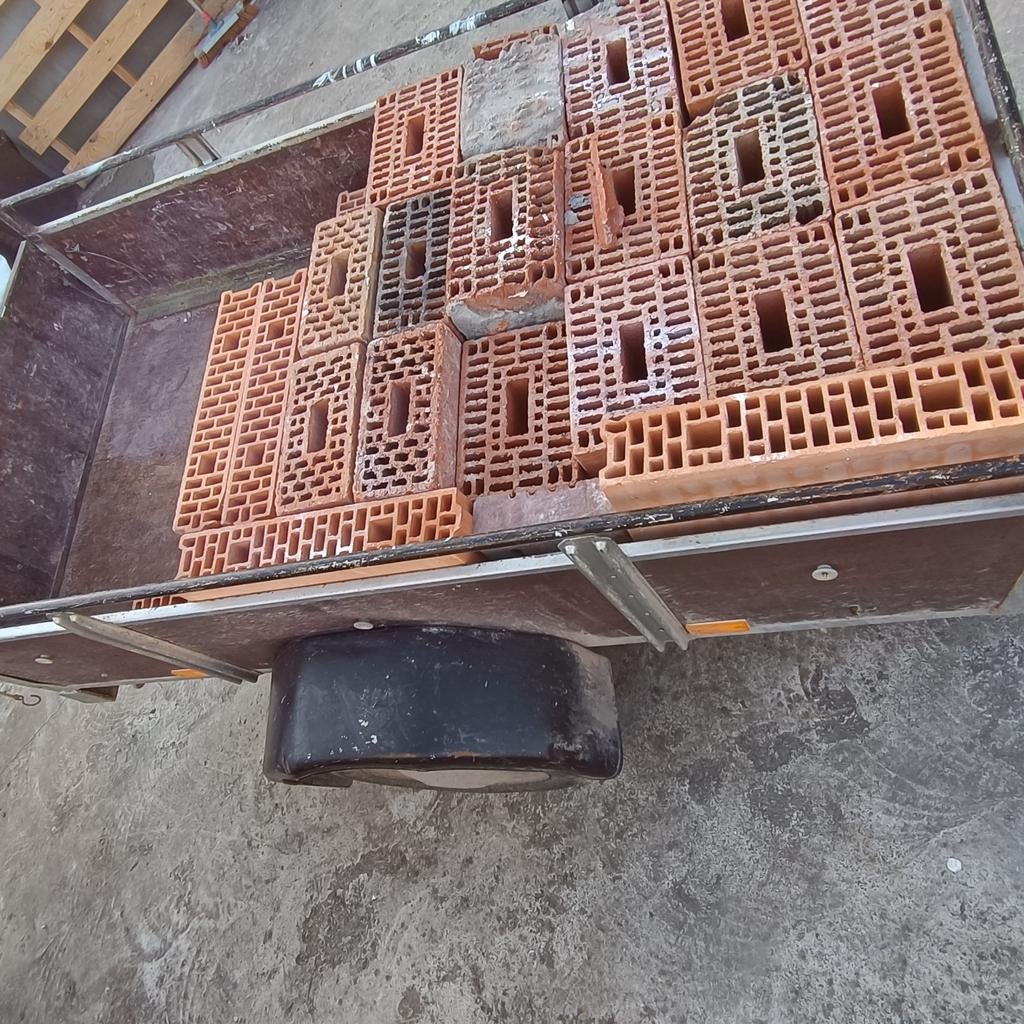 Bakstenen grote en lange, Ophalen, Bakstenen