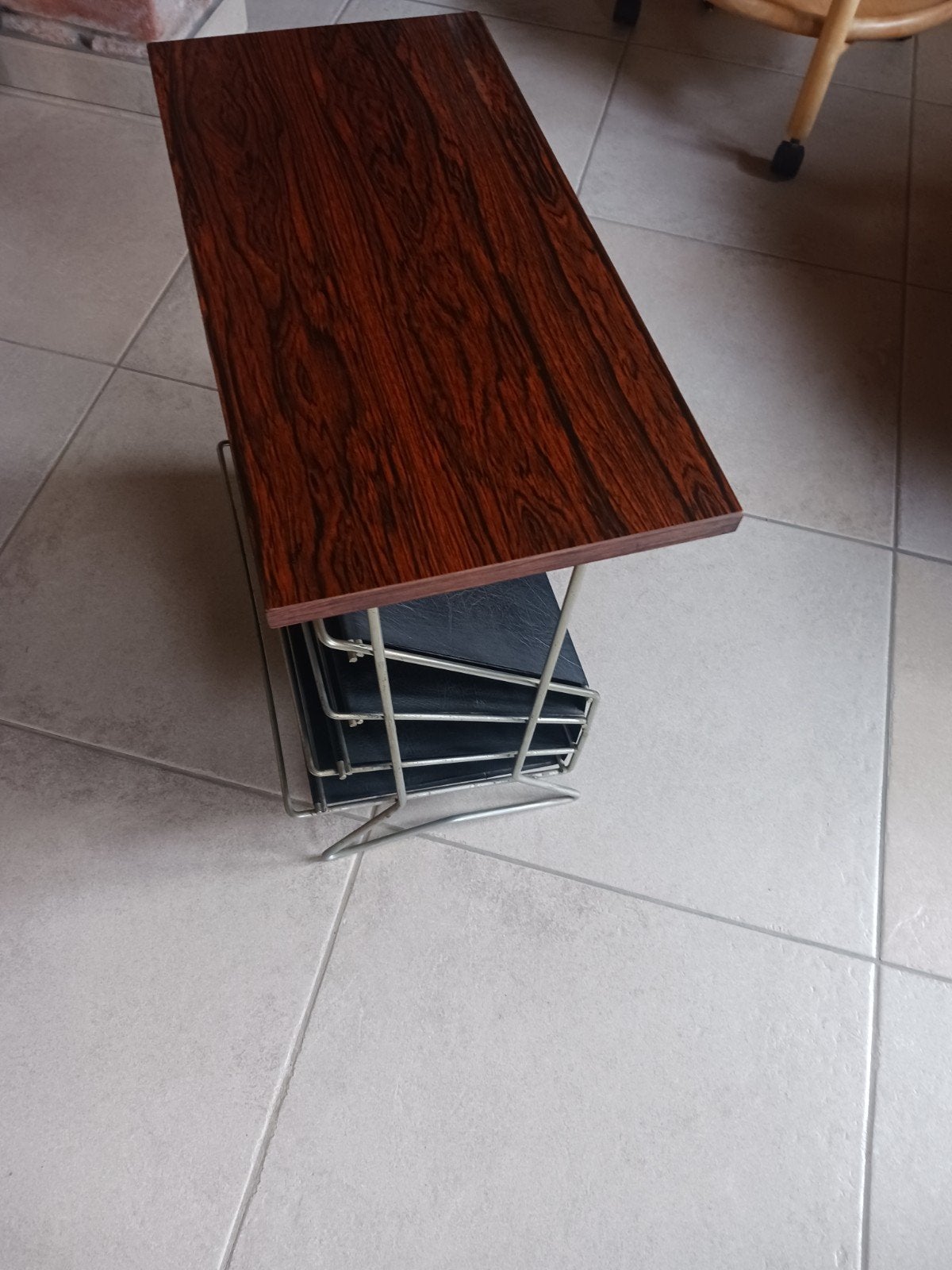 Lectuurbak/bijzettafel,plantentafel,retro vintage, Huis en Inrichting, Ophalen