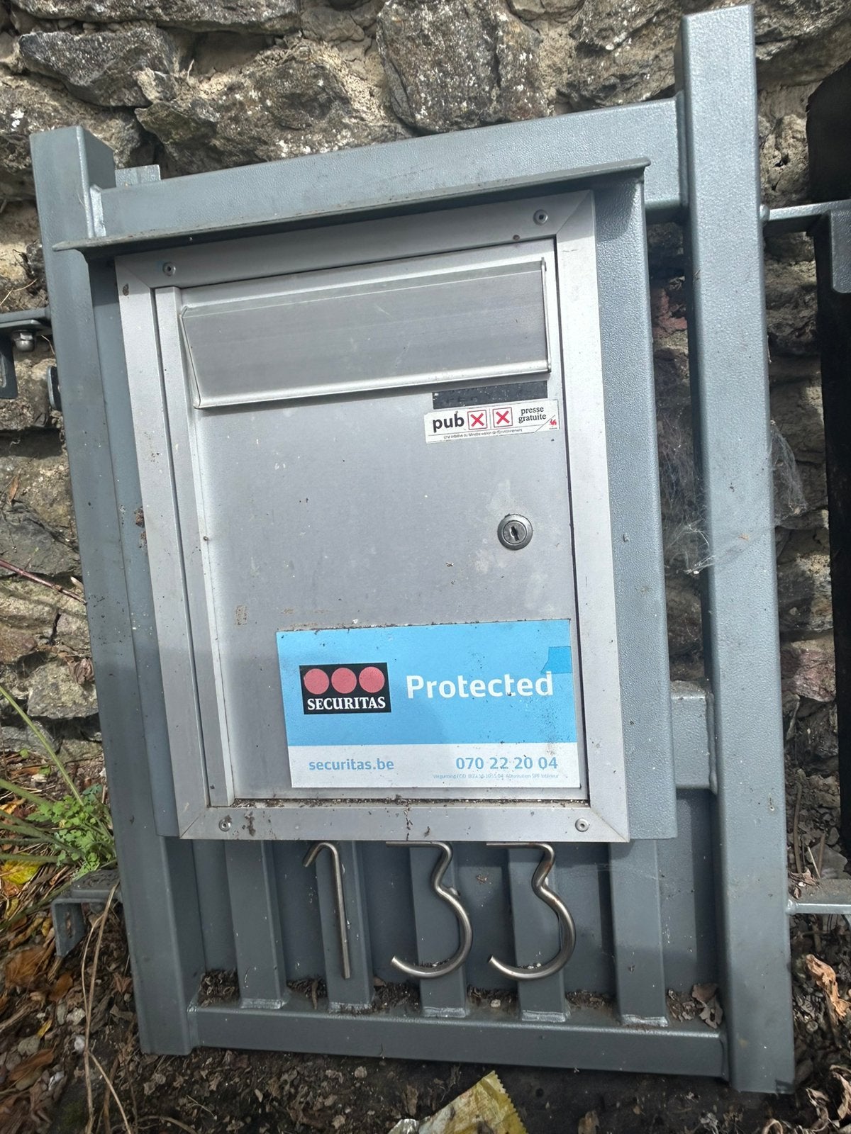 Boite a lettre pour portillon, 75 à 150 cm, 75 à 150 cm, Aluminium, Comme neuf