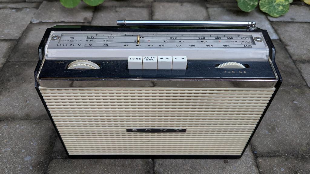 Sony TFM-95, radio à transistors FM-MW, TV, Hi-fi & Vidéo, Radios, Transistor, Enlèvement ou Envoi