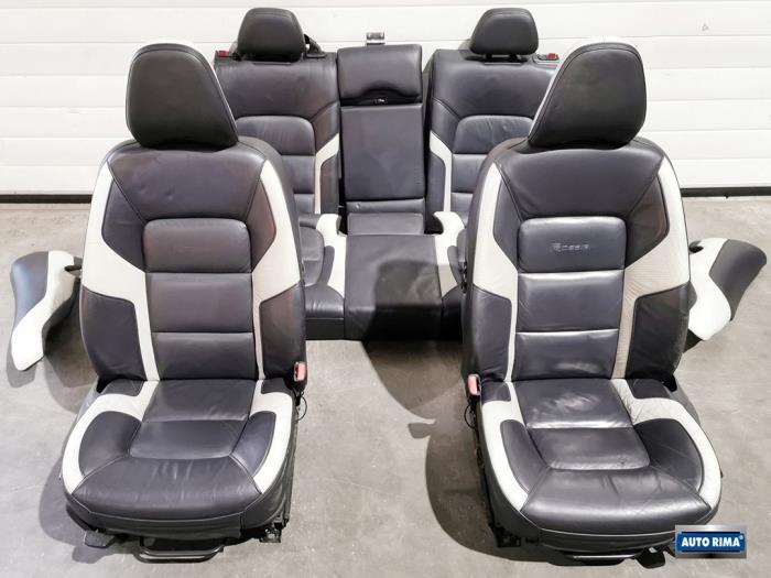 Kit revêtement (complet) d'un Volvo V70, -, 3 mois de garantie, -, -