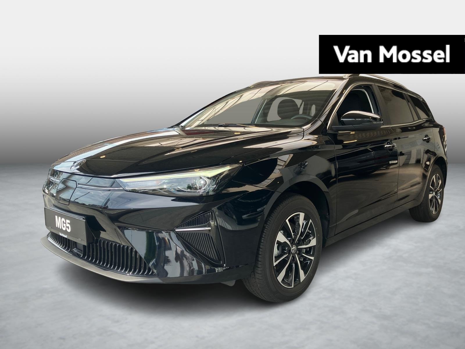 MG MG5 Comfort 61kWh, Auto's, MG, Stof, Zwart, https://public.car-pass.be/vhr/1cf7fa62-1c81-4829-b2d2-e986d8e70426, 156 pk