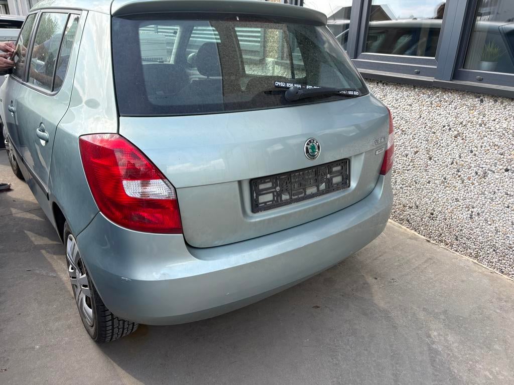 A vendre Skoda Fabia accidentée pour pièces, Enlèvement, Skoda, Haillon arrière
