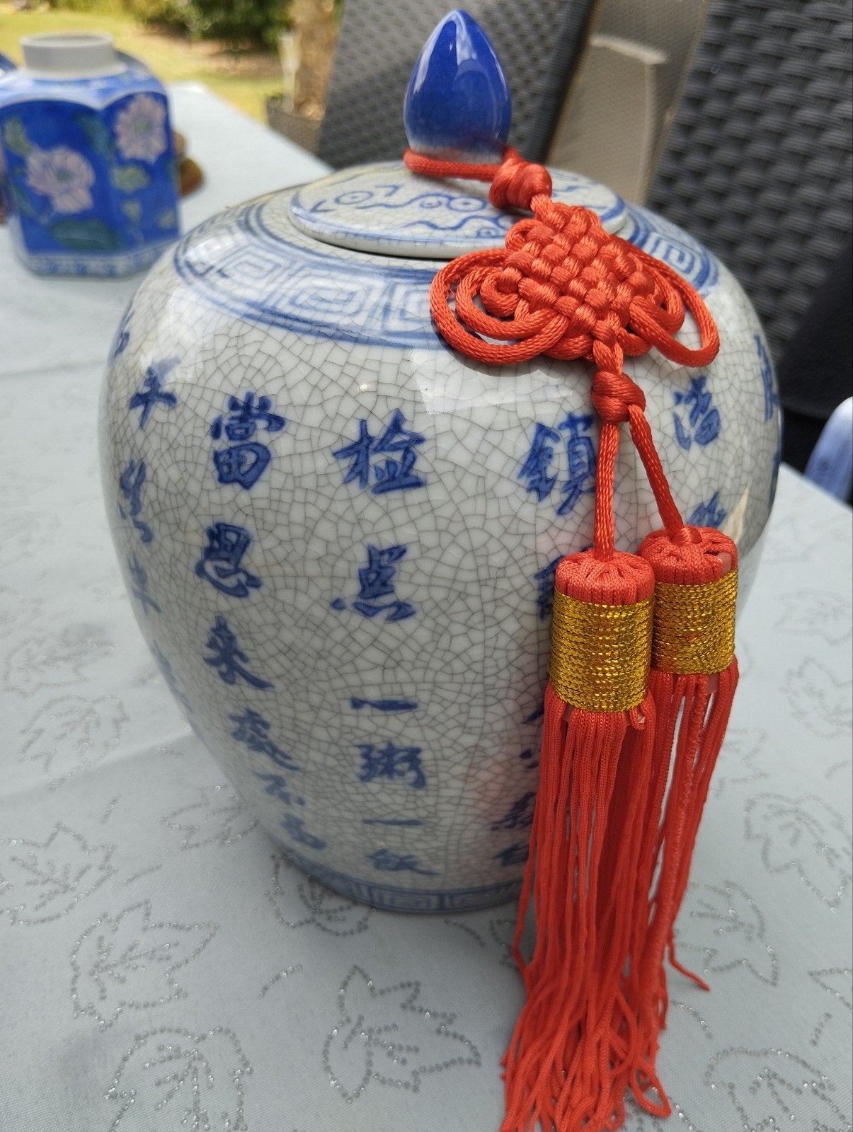 vase en porcelaine chinoise, Enlèvement