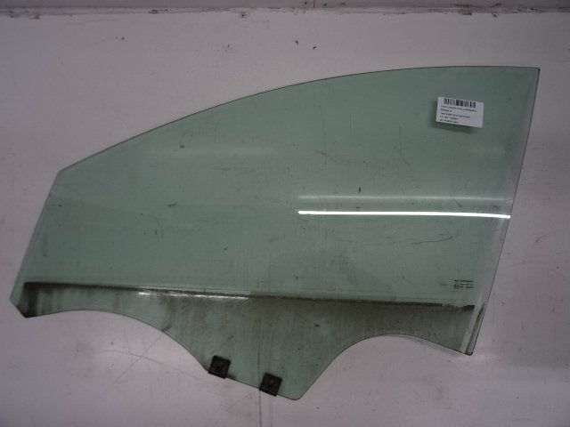 VITRE AVANT GAUCHE Dacia Logan MCV (KS) (01-2007/06-2013), Autos : Pièces & Accessoires, Vitres & Accessoires, Dacia, Mevr. I. Hauben