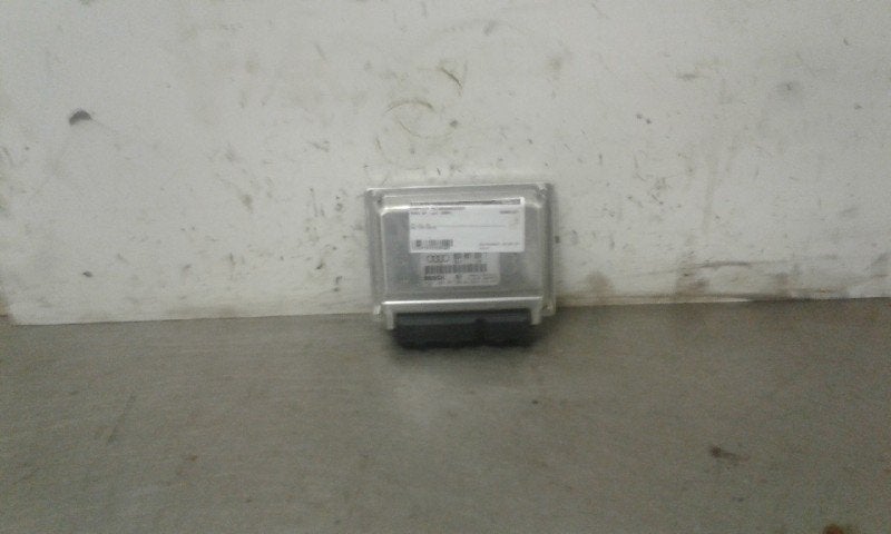 CALCULATEUR MOTEUR ECU Audi A4 Avant (B5) (01-1994/09-2001), Autos : Pièces & Accessoires, Auto-Union-Straße  1,
85057  Ingolstadt, DE