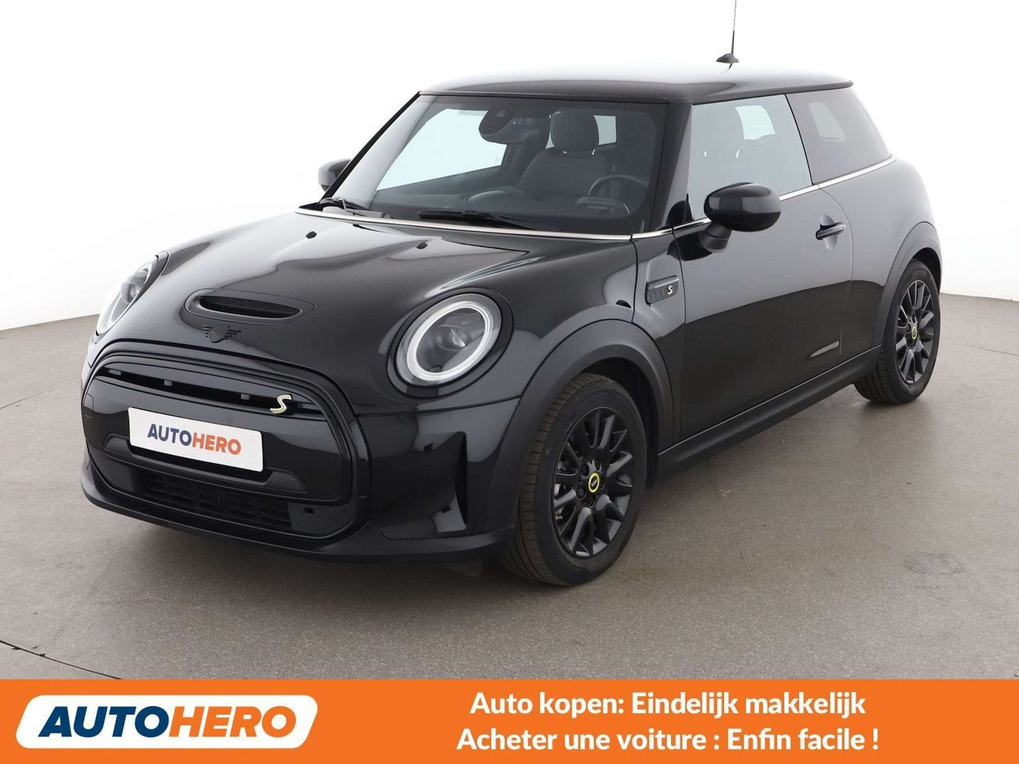 MINI Cooper SE Cooper SE Classic Trim (automatique), Autos, Achat, 1440 kg, 135 kW, Berline