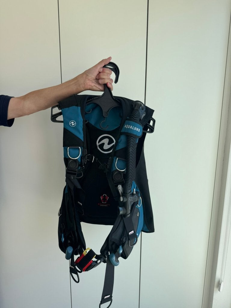 Aqualung Axiom - ML, Sports nautiques & Bateaux, Plongée, Enlèvement ou Envoi, Comme neuf, Gilet de stabilisation