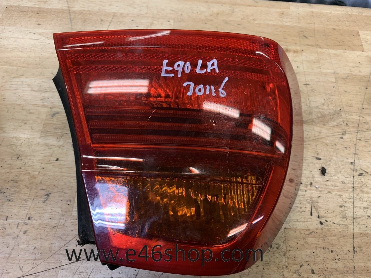 ACHTERLICHT BMW E90 LINKS OE 6937457, -, Utilisé, -, Enlèvement ou Envoi