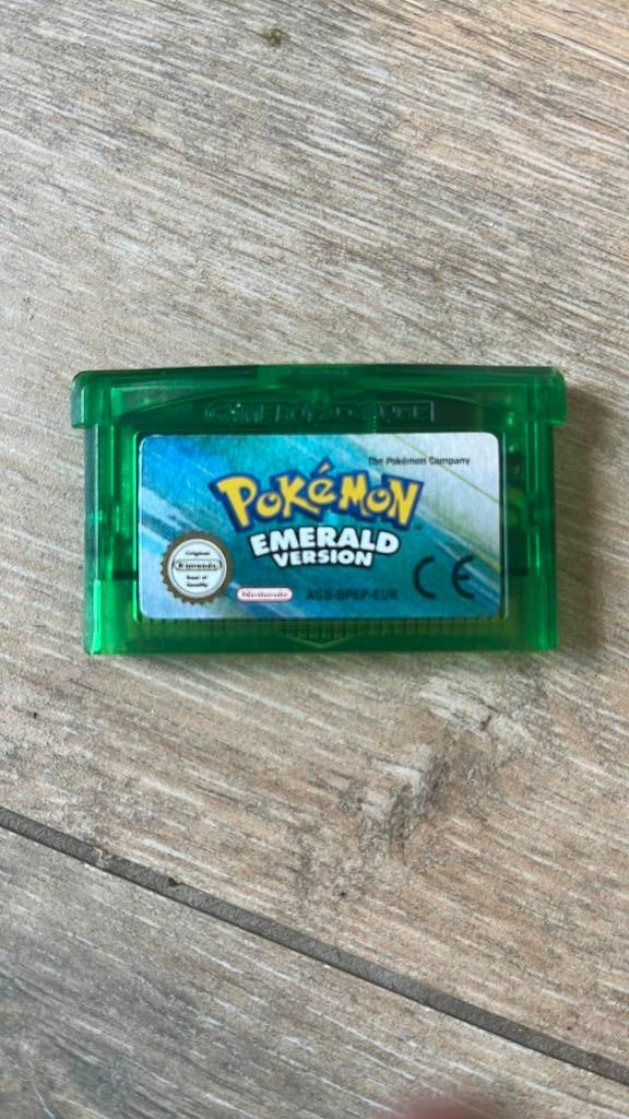 Pokemon emerald bootleg, Games en Spelcomputers, Ophalen, 1 speler, Zo goed als nieuw, Role Playing Game (Rpg)