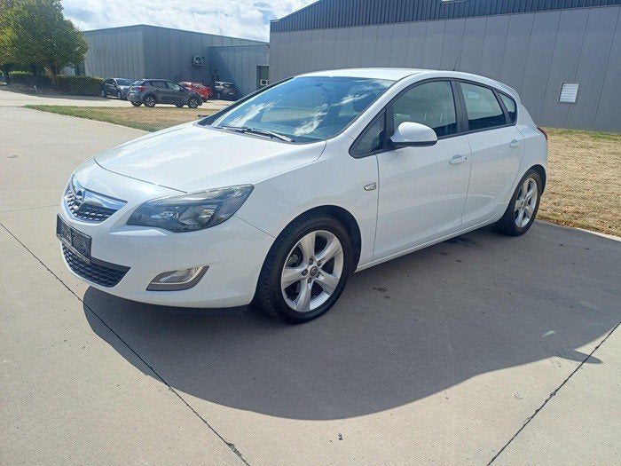 opel astra TD déjà approuvée pour la vente+carpass, Autos, Euro 5, Boîte manuelle, Particulier, 81 kW