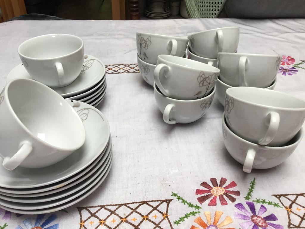 Prachtige 12  kopjes merk Maxime home modern, Antiek en Kunst, Ophalen
