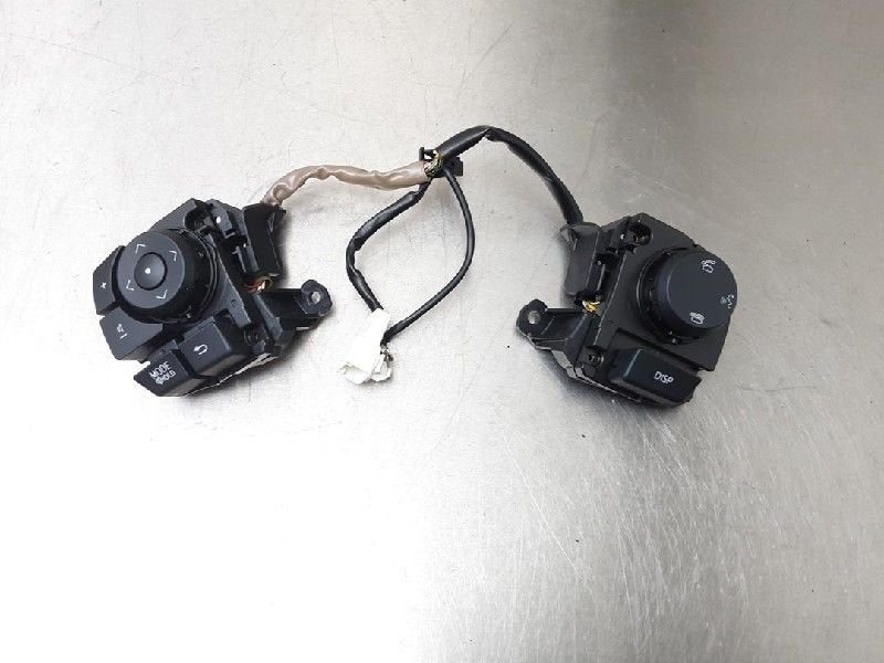RADIOBEDIENING STUUR Toyota Auris (E18) (01-2012/03-2019), Auto-onderdelen, Dashboard en Schakelaars, Toyota, Gebruikt