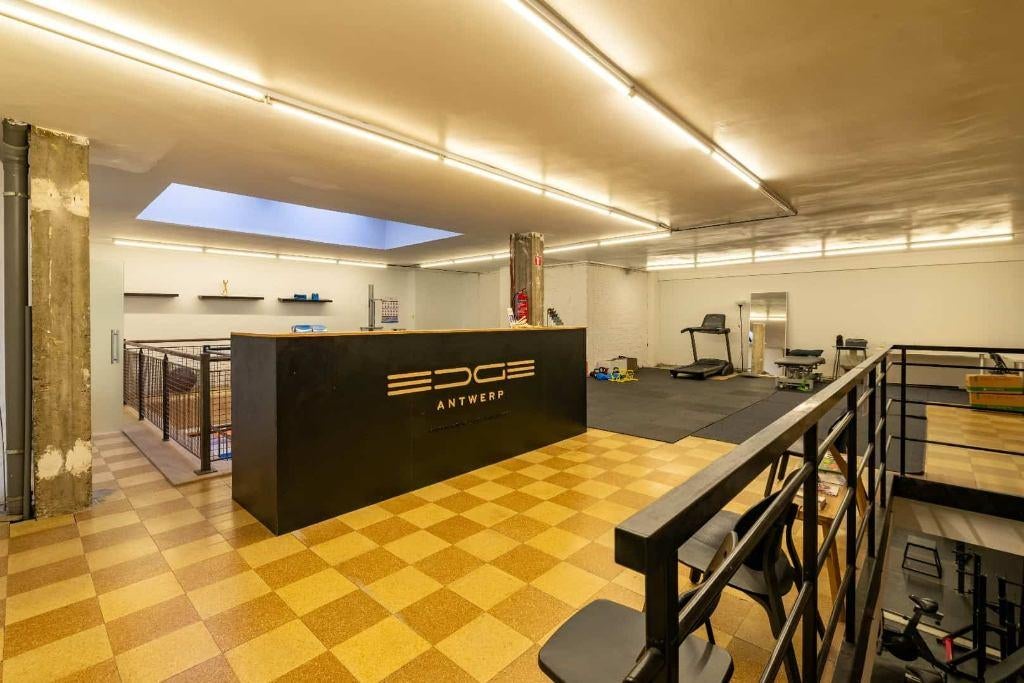 Antwerpen‑centrum te huur: instapklare praktijkruimte(n), 300 m², Huur, Praktijkruimte