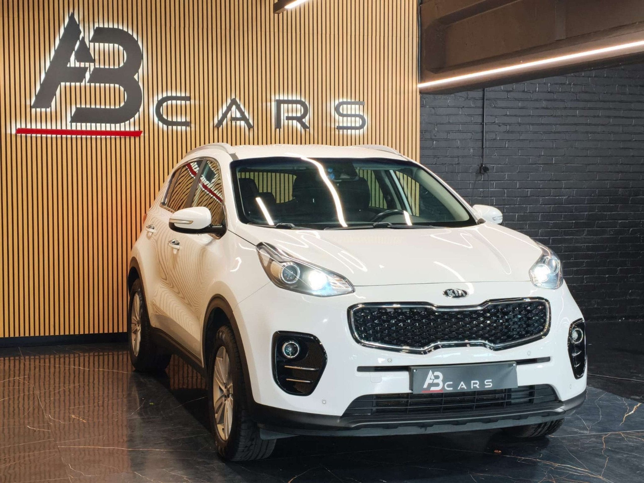 Kia Sportage 1.6I * GARANTIE 12 MOIS * (bj 2017), Stof, Gebruikt, Wit, Bedrijf
