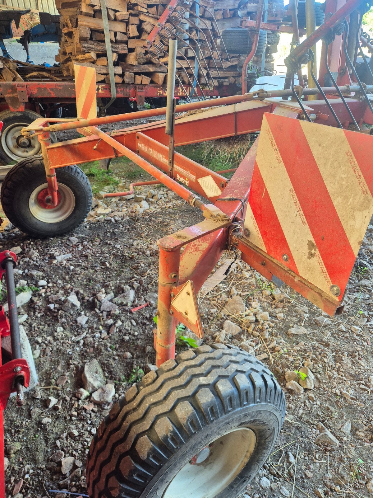Kuhn GA7301 dubbele hark, Enlèvement
