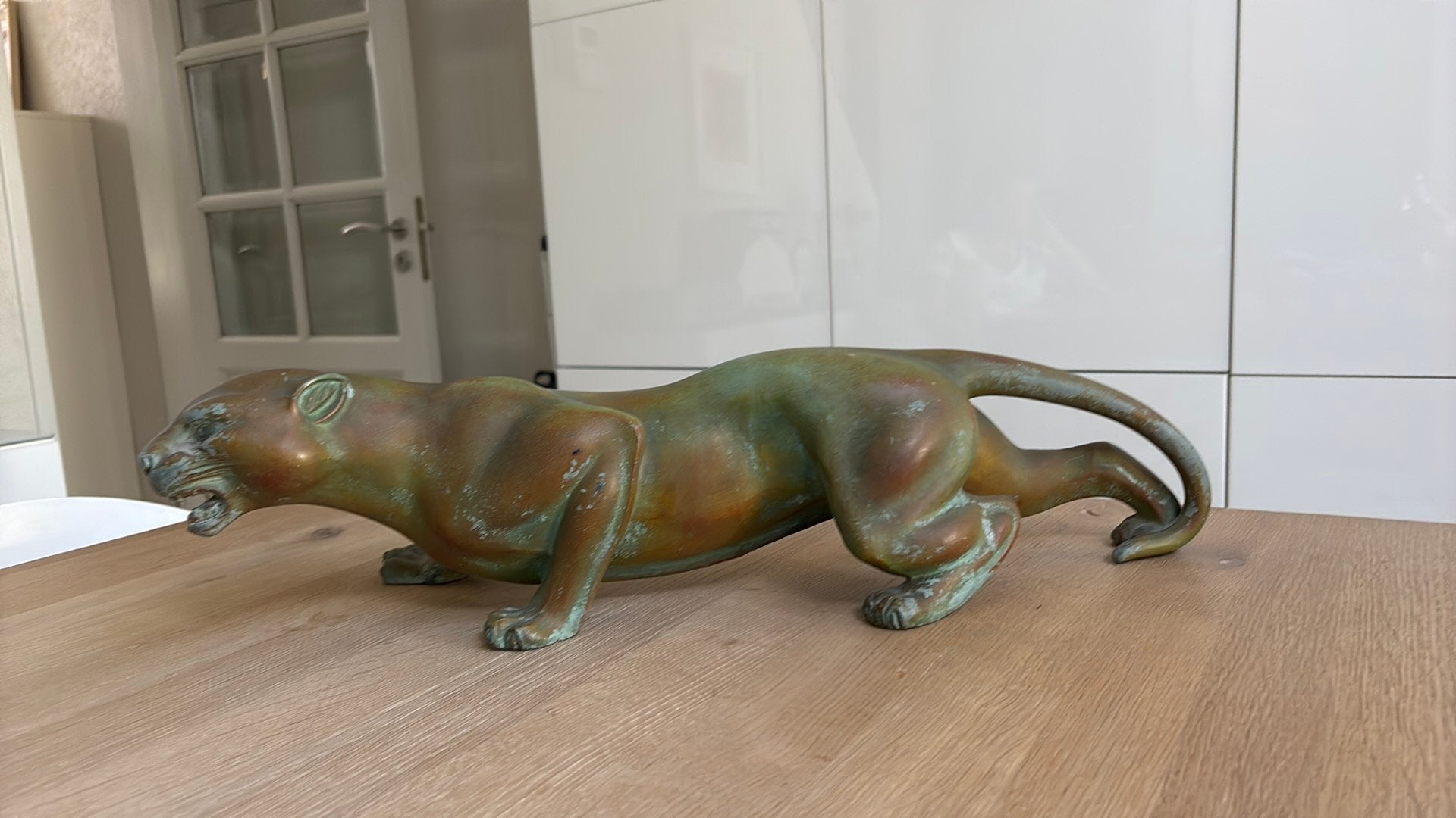 Sculpture panthère de style Art Déco bronze, Enlèvement, Bronze