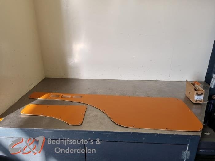 Laadbak bekleding van een Volkswagen Caddy, Gebruikt, -, Volkswagen, -