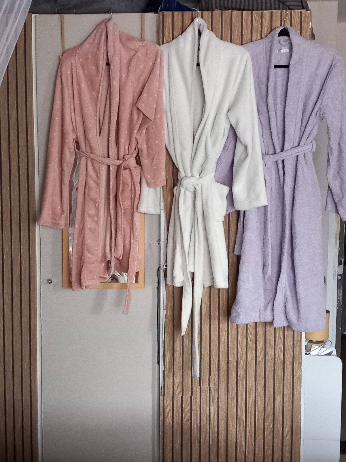 2 pignoir,1 badjas,de prijs is voor de 3 samen, Kleding | Dames, Ophalen, Maat 38/40 (M)