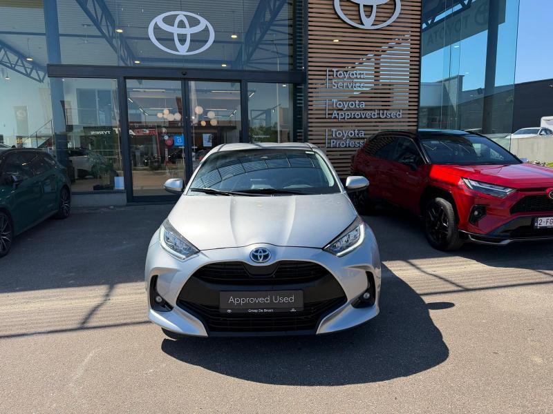 Toyota Yaris Iconic, https://public.car-pass.be/vhr/3dfab1e7-4a47-4e6e-a680-684002d36f0b, Achat, Euro 6, Entreprise