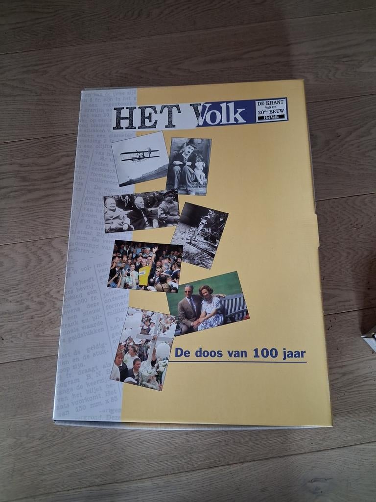 Het volk de doos van 100 jaar, Ophalen of Verzenden