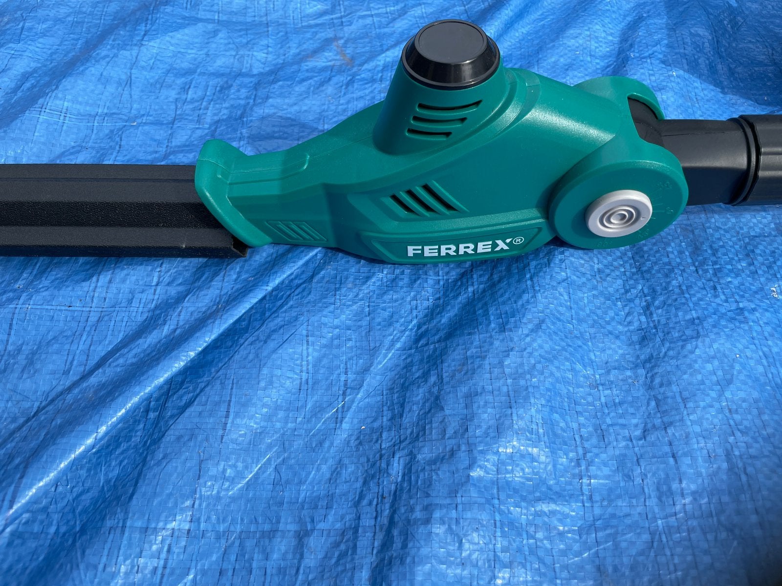 Ciseaux à haie extensibles Ferrex, haut de 2 mètres, Jardin & Terrasse, Enlèvement ou Envoi, Comme neuf, Batterie