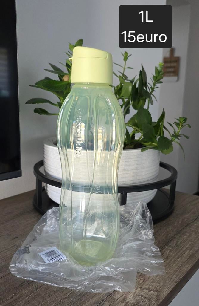 Tupperware fles 1L Nieuw 15euro, Huis en Inrichting, Ophalen of Verzenden