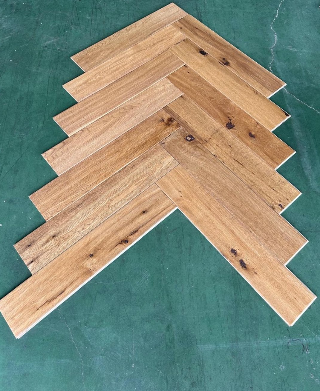 80m2 Eiken visgraat parket vloer (710x140x12 mm) (verpakt), Ophalen of Verzenden, Zo goed als nieuw, Parket
