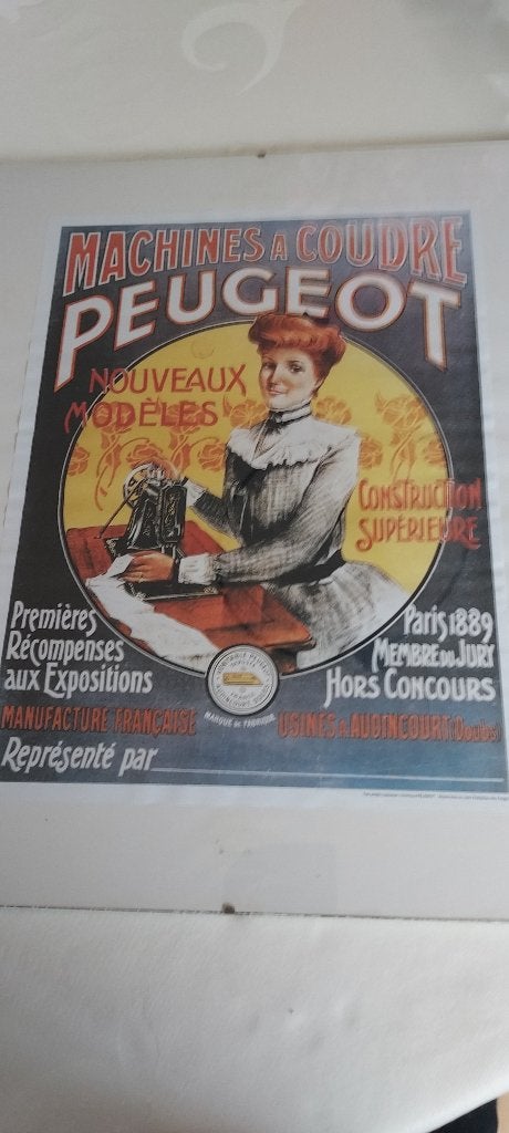 oude reklame naaimachines Peugeot, met glaskader, Collections, Marques & Objets publicitaires, Comme neuf, Panneau publicitaire