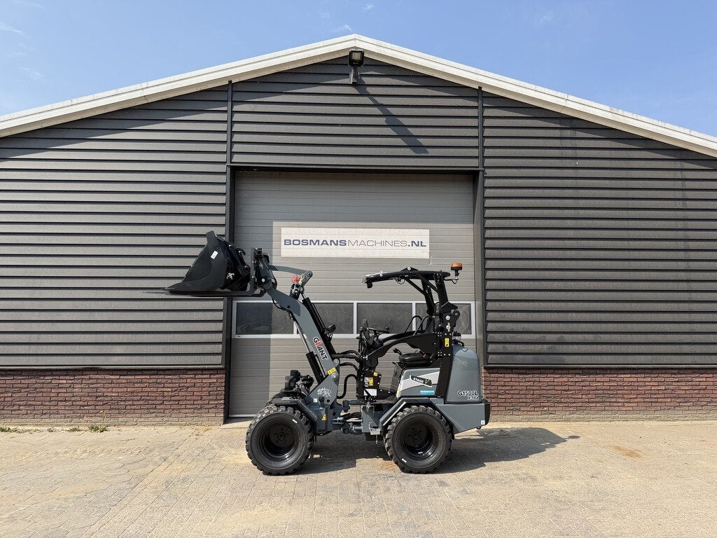 GIANT G1500L X-TRA minishovel NIEUW giekvering €625 LEASE, Zakelijke goederen, Tobroco, Info@tobroco.nl, Sprendlingenstraat 57
5061 KM  Oisterwijk, NL