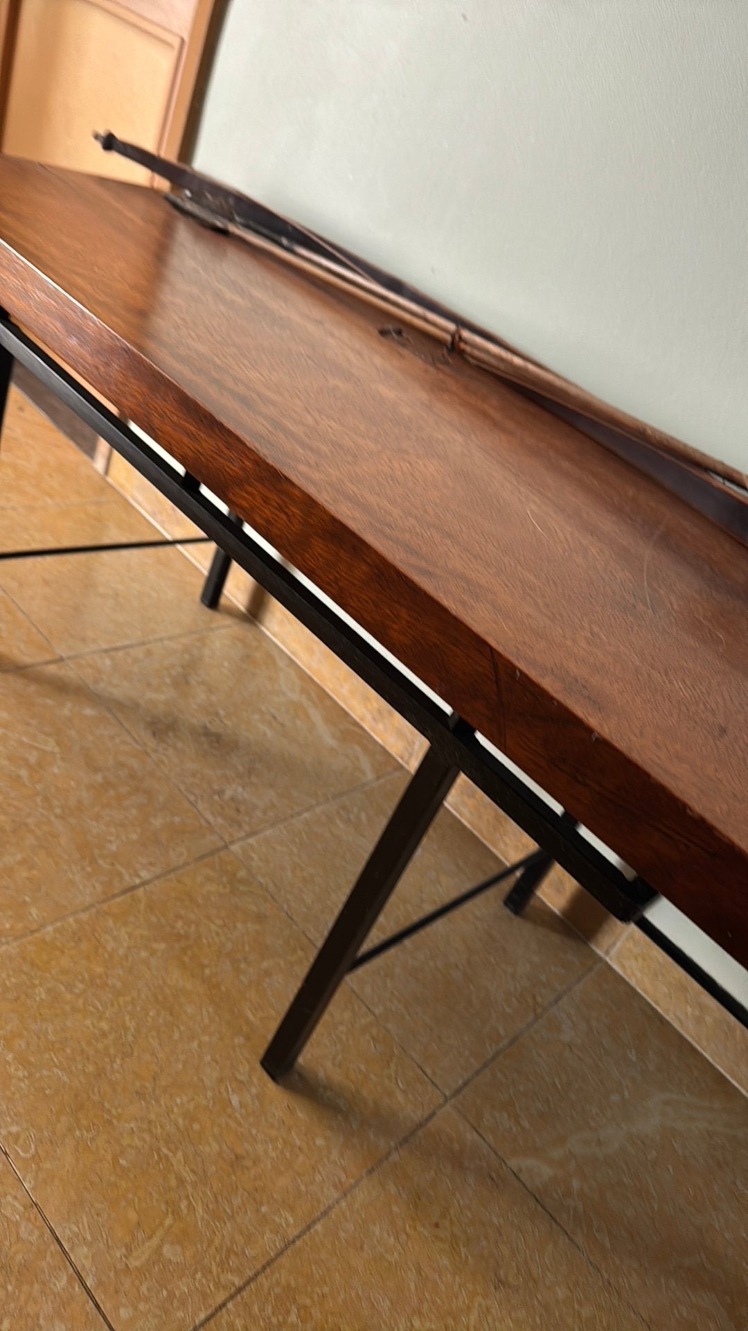 Ancien table basse en faire forgé ey gros bois, Enlèvement, Comme neuf