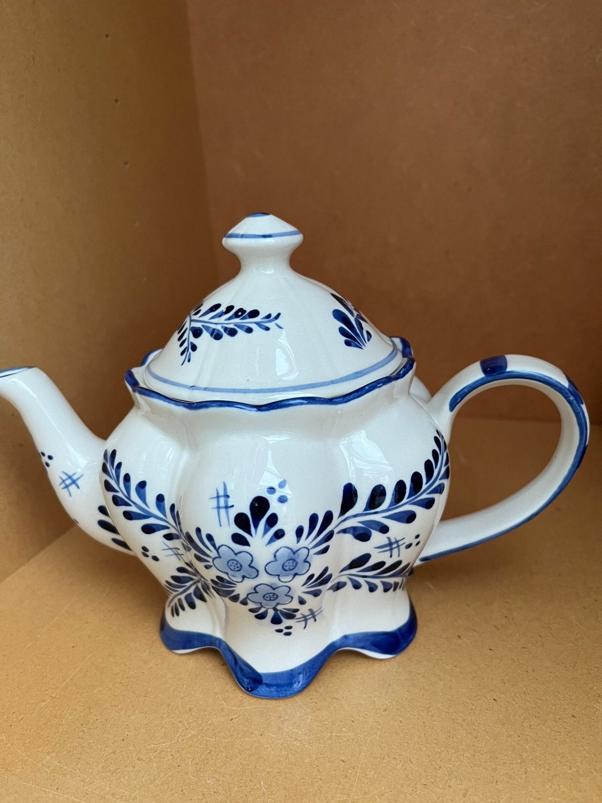 Delft blauw theekannetje, Ophalen